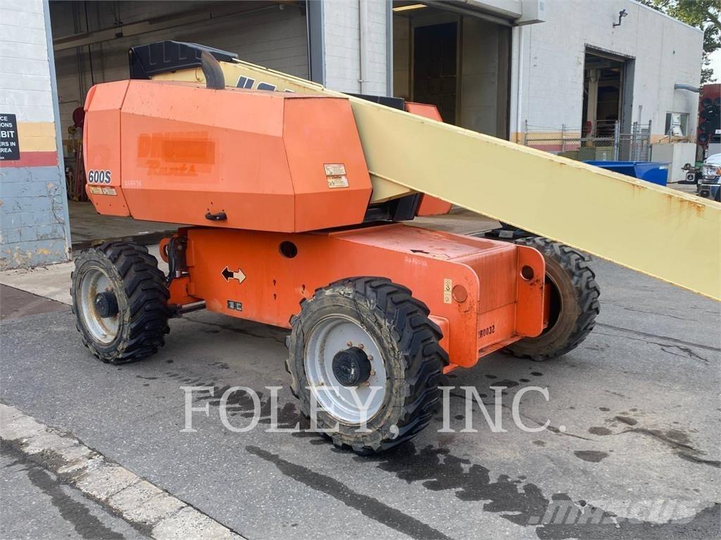JLG 600S رافعات سلة مفصلية