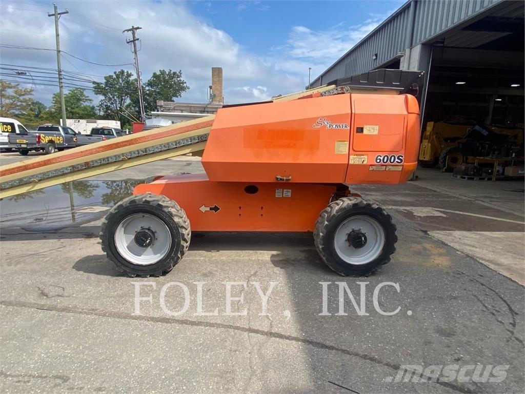 JLG 600S رافعات سلة مفصلية