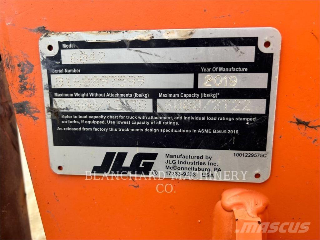 JLG 6042 مناولات متداخلة