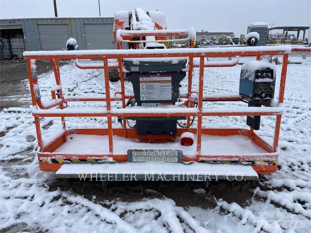 JLG 670SJ SL رافعات سلة مفصلية