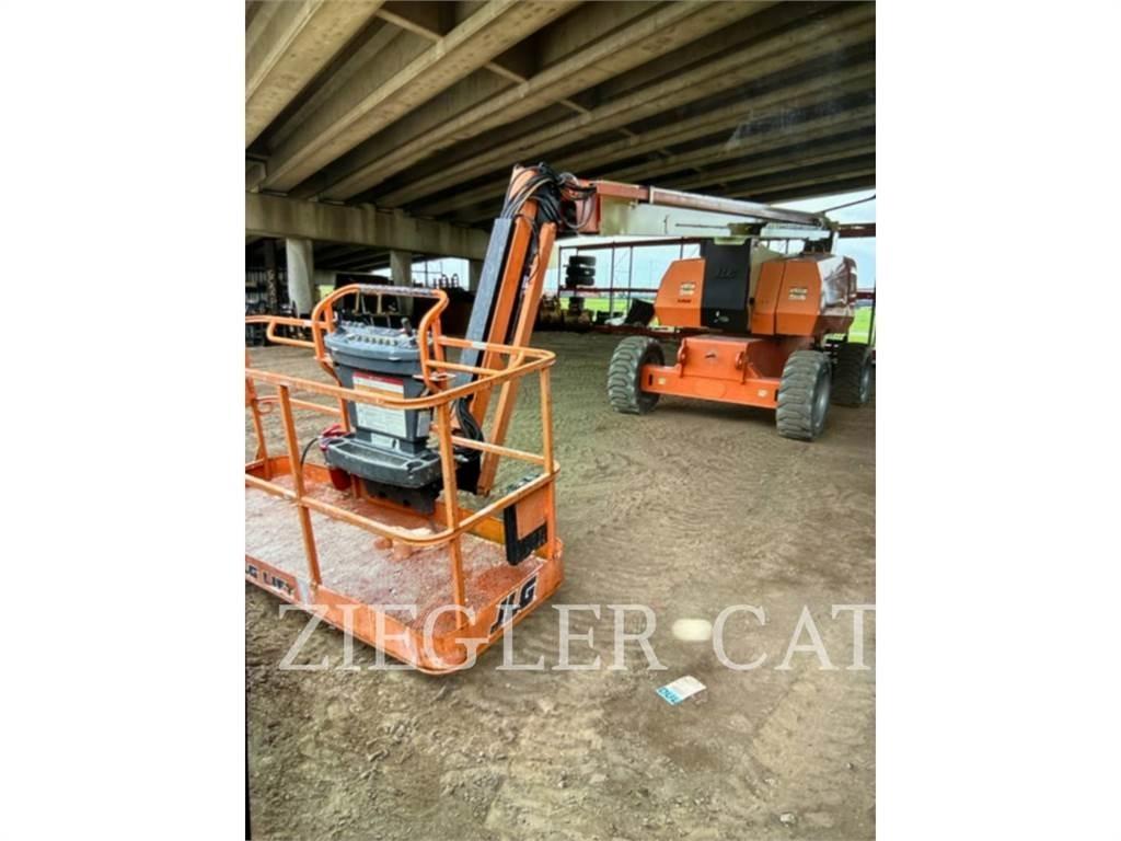 JLG 800AJ رافعات سلة مفصلية