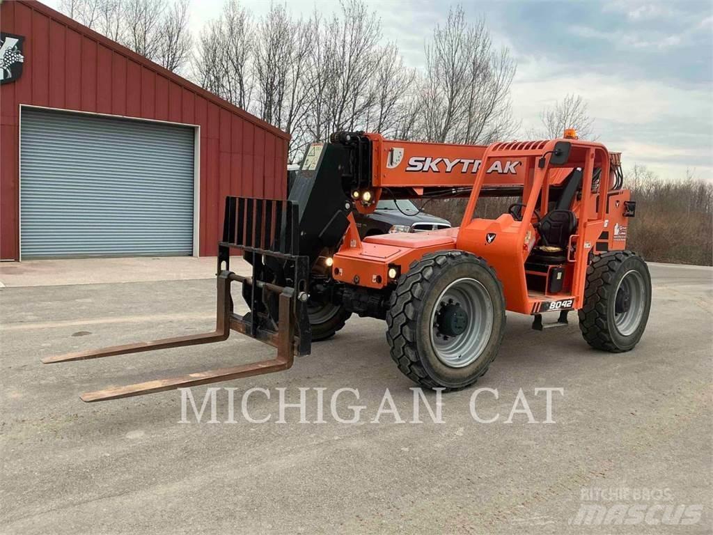 JLG 8042 مناولات متداخلة