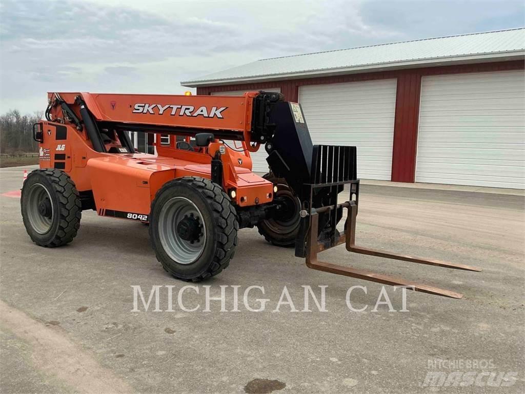 JLG 8042 مناولات متداخلة
