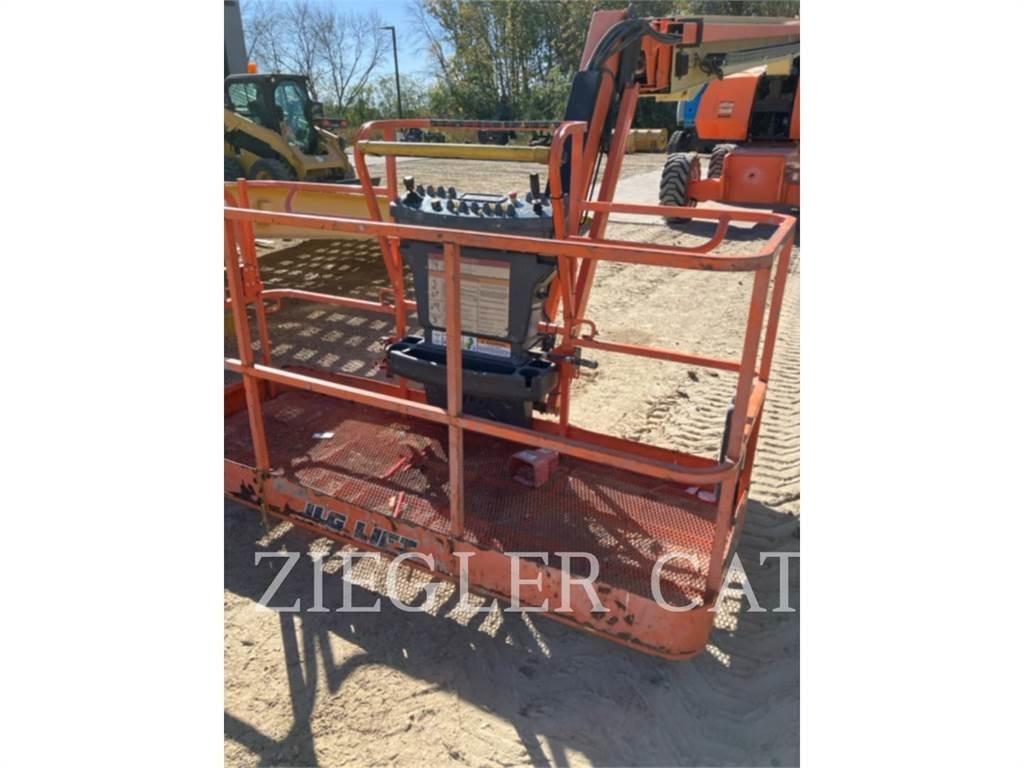 JLG 860SJ رافعات سلة مفصلية