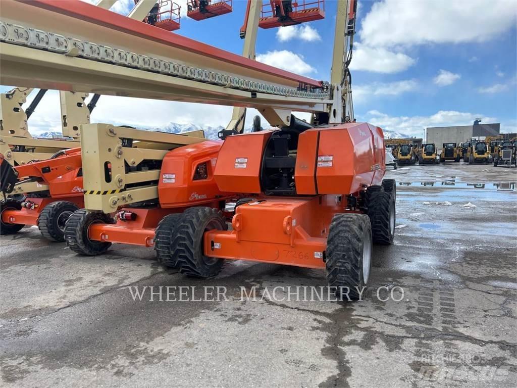 JLG 860SJ SP رافعات سلة مفصلية