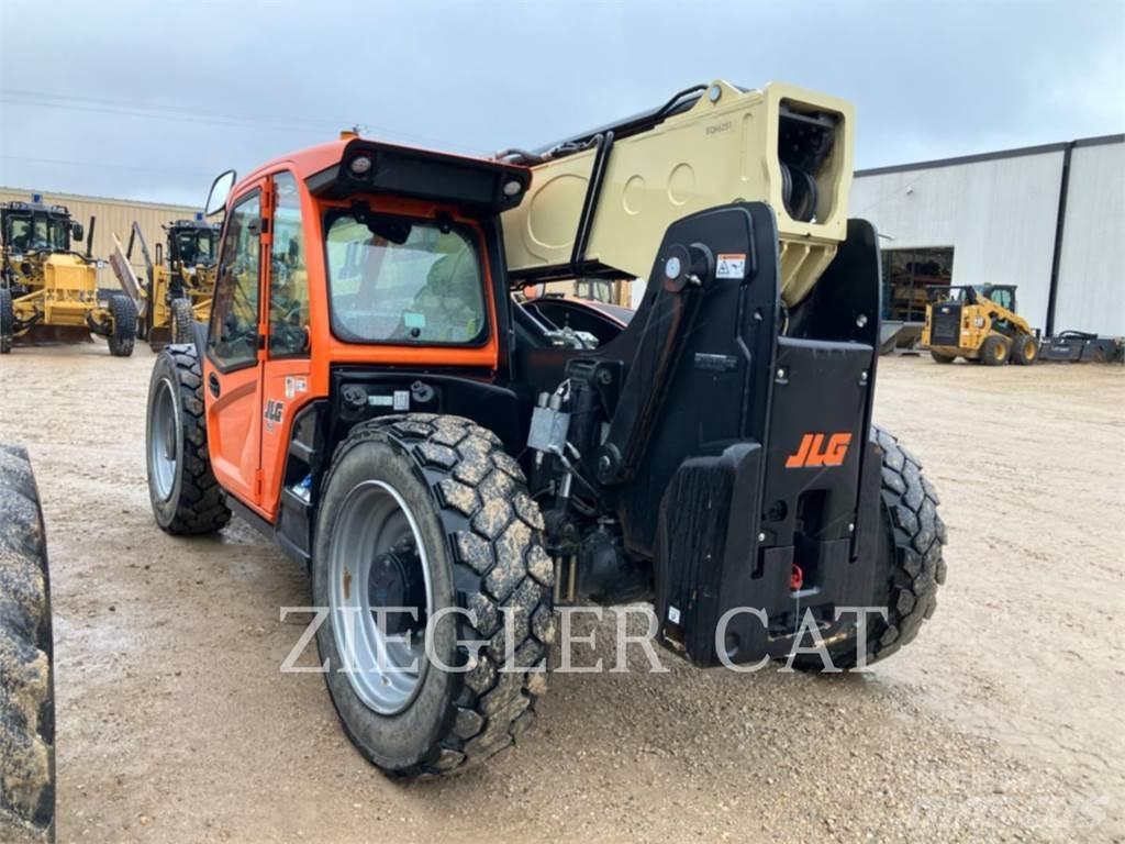 JLG 943 مناولات متداخلة