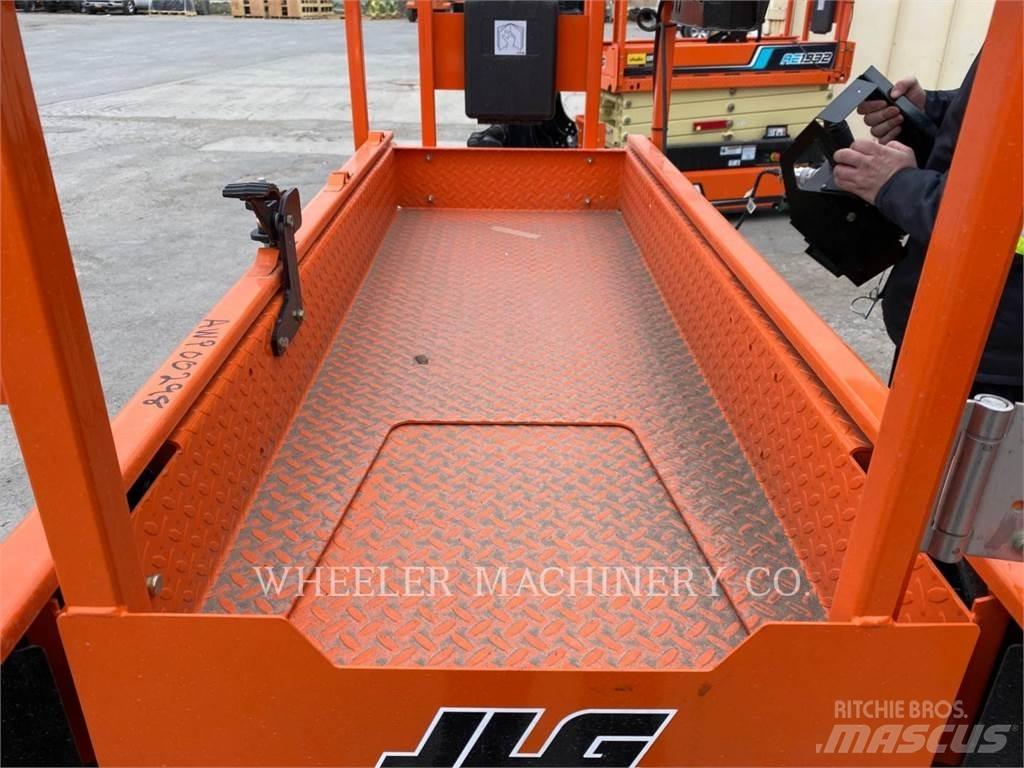 JLG AE1932 رافعات مقصية الشكل