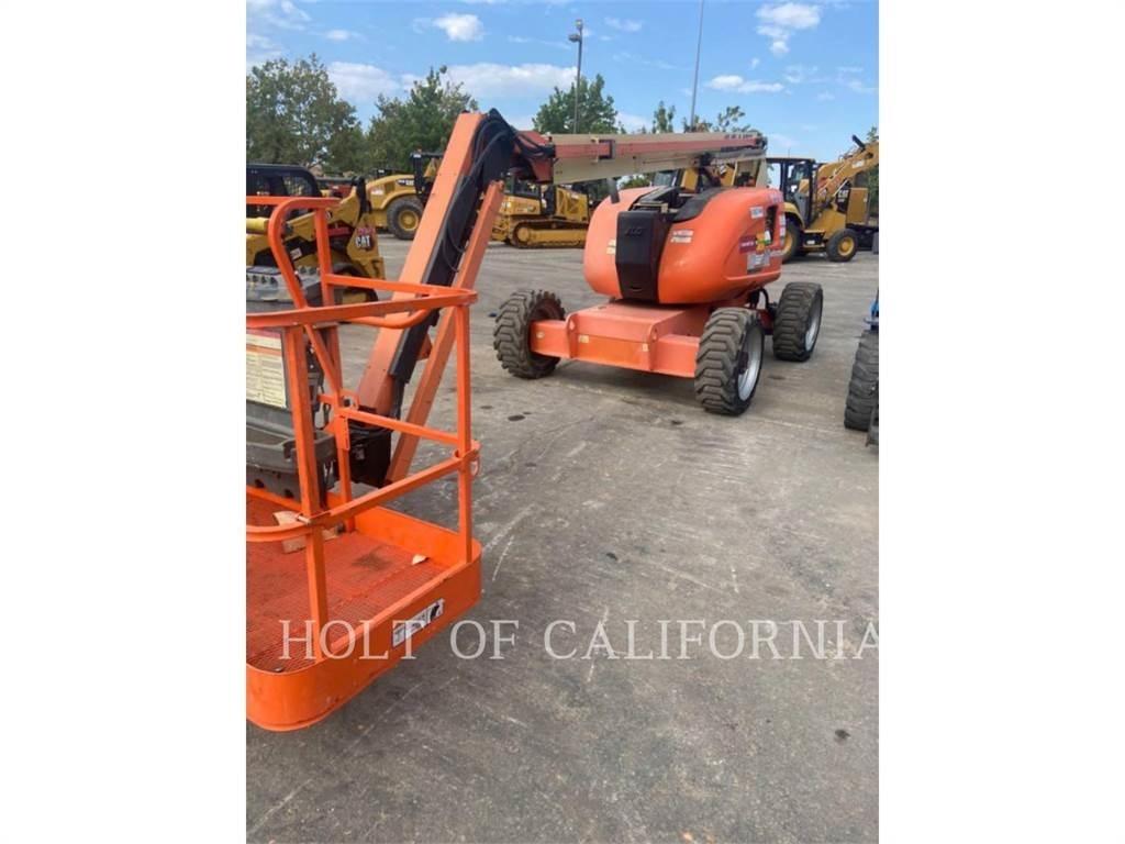 JLG BOOM Z60 رافعات سلة مفصلية
