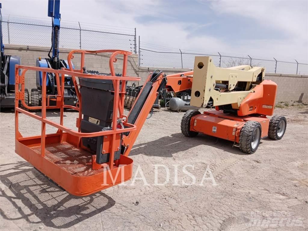 JLG E450AJ رافعات سلة مفصلية