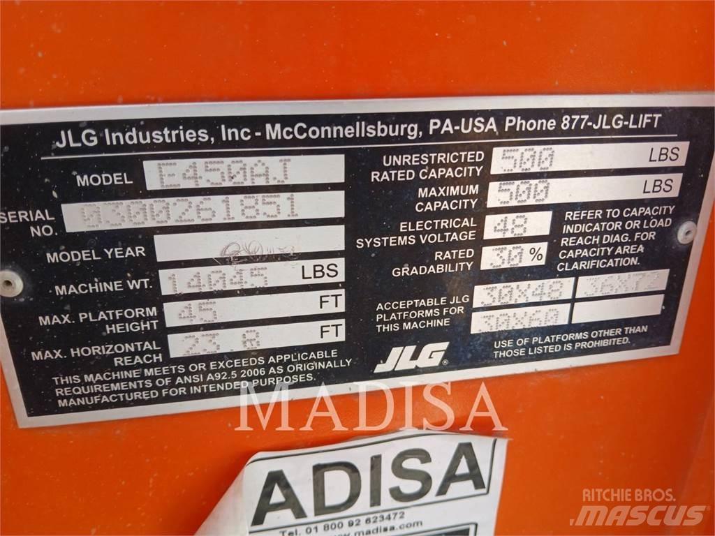 JLG E450AJ رافعات سلة مفصلية