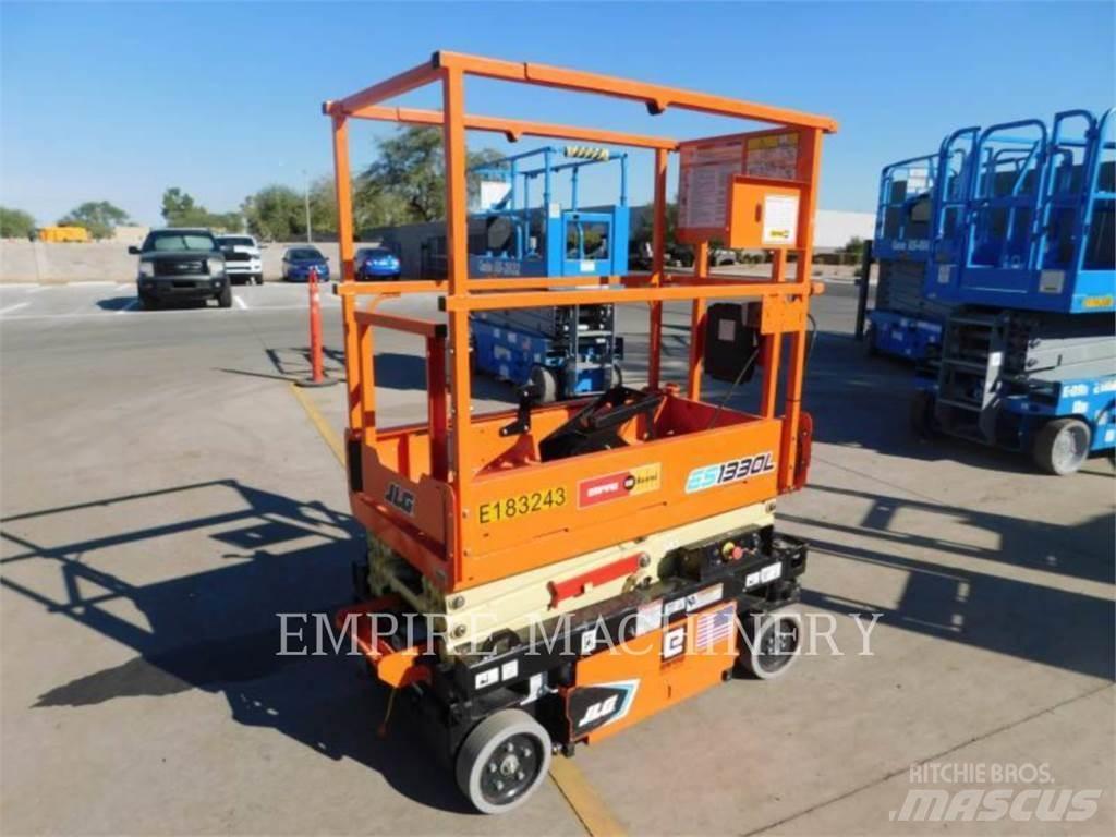 JLG ES1330L رافعات سلة مفصلية