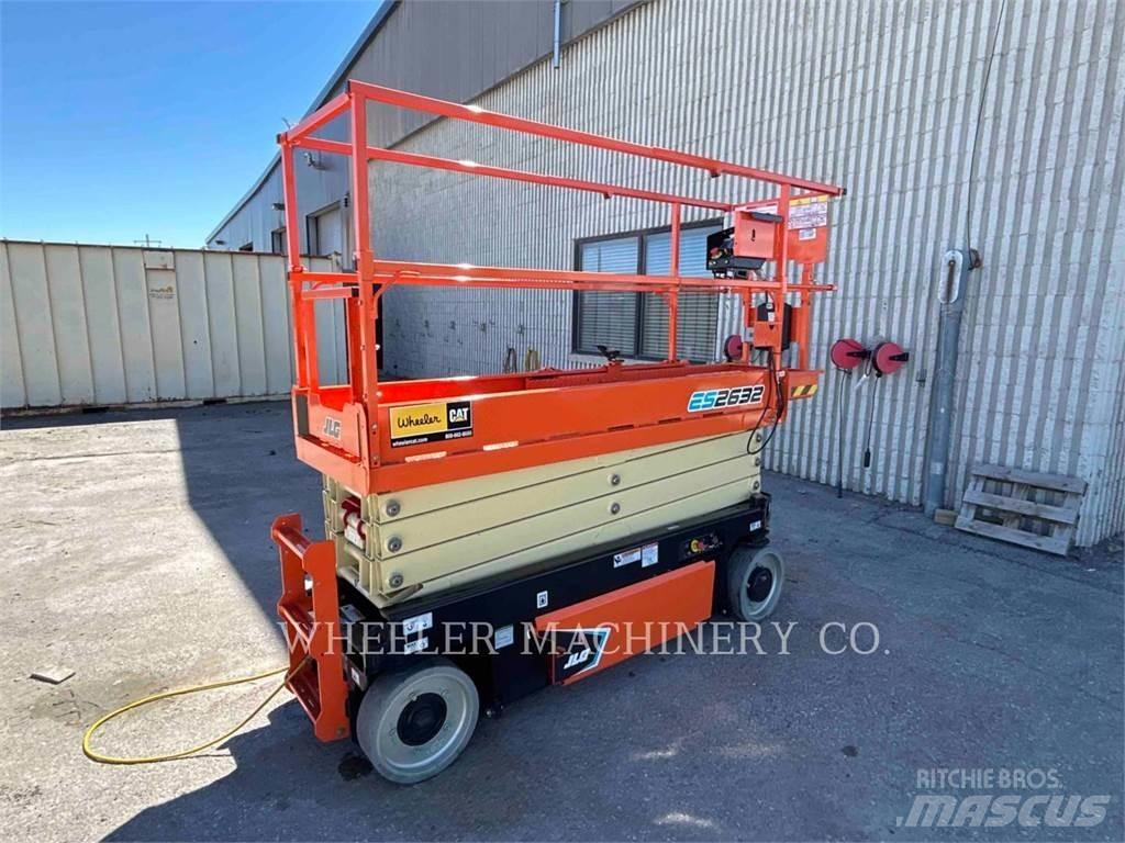 JLG ES2632 رافعات مقصية الشكل