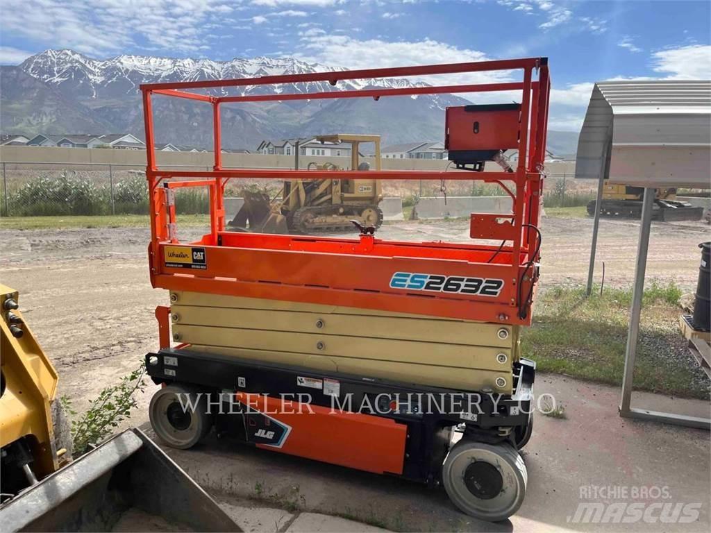 JLG ES2632 رافعات مقصية الشكل