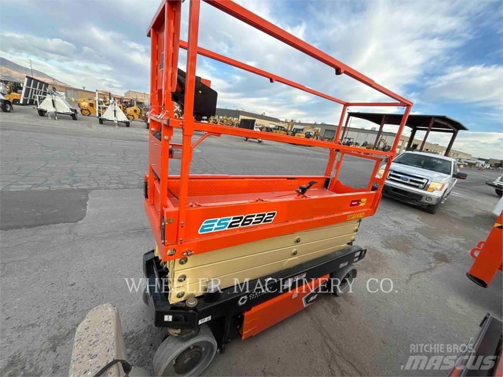 JLG ES2632 رافعات مقصية الشكل