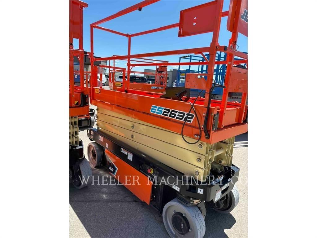 JLG ES2632 رافعات مقصية الشكل