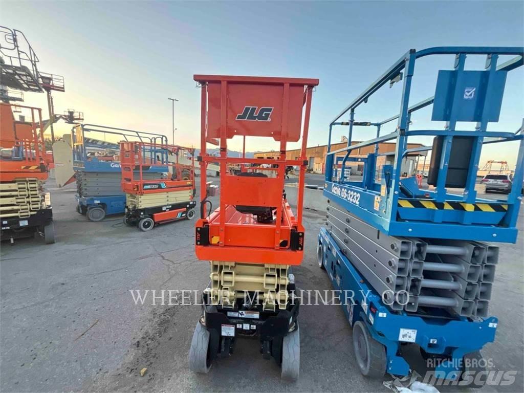 JLG ES2632 رافعات مقصية الشكل