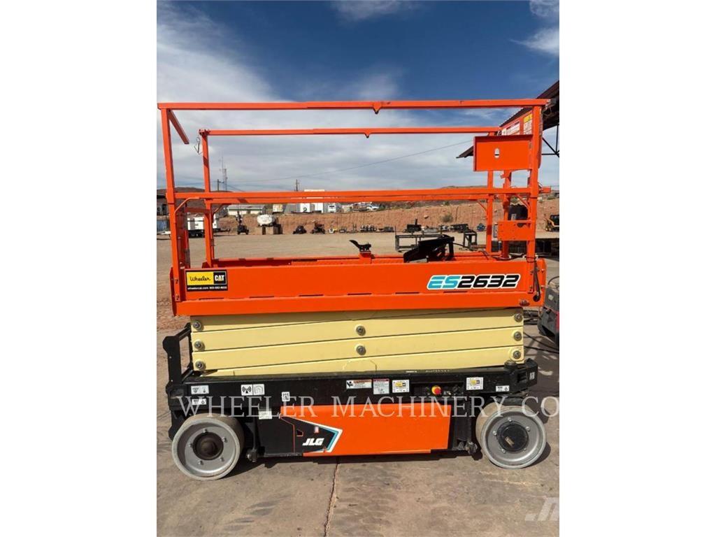 JLG ES2632 رافعات مقصية الشكل