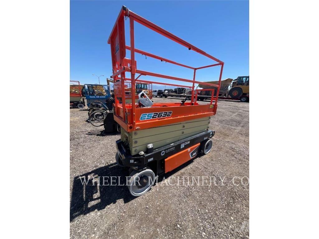 JLG ES2632 رافعات مقصية الشكل