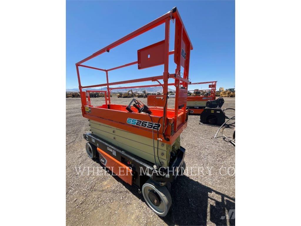 JLG ES2632 رافعات مقصية الشكل