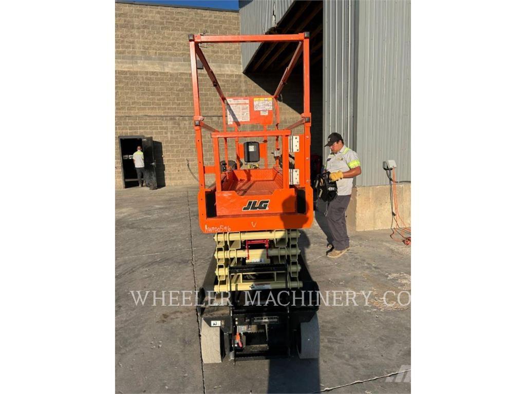 JLG ES2632 رافعات مقصية الشكل