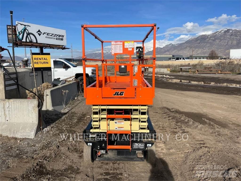 JLG ES2646 رافعات مقصية الشكل