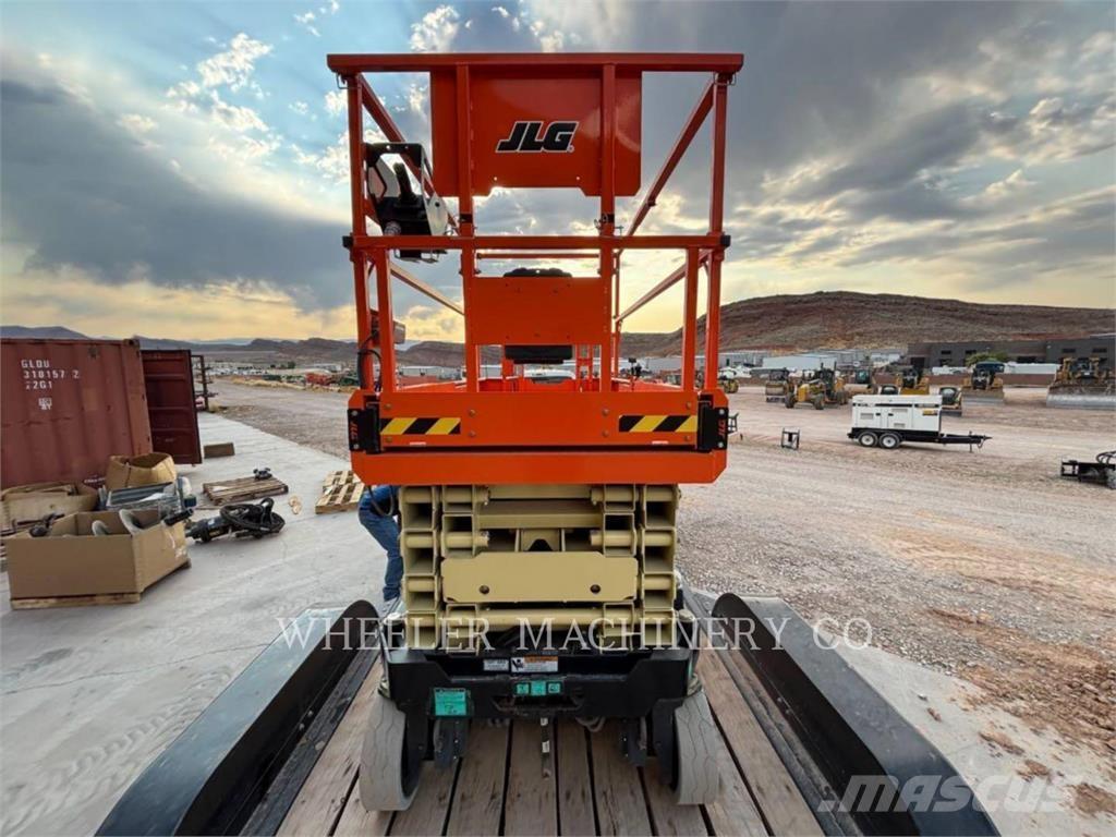 JLG ES3246 رافعات مقصية الشكل