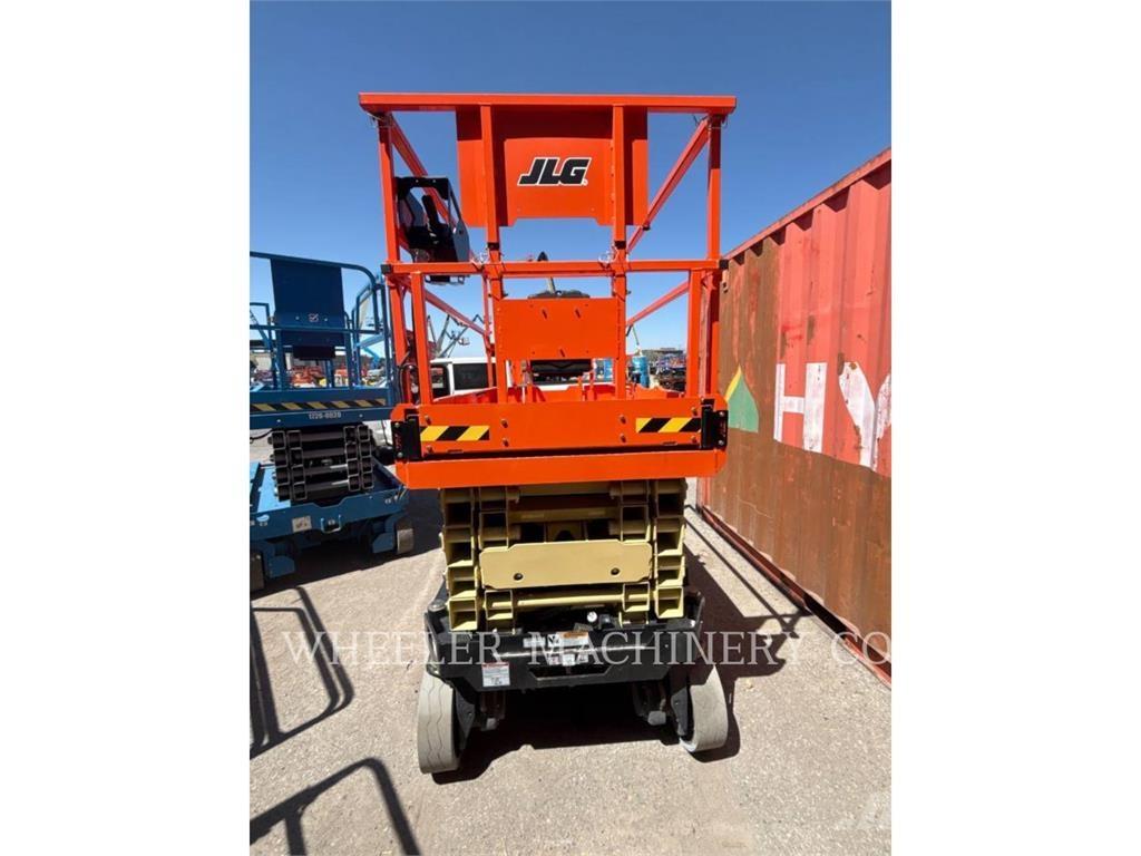 JLG ES3246 رافعات مقصية الشكل