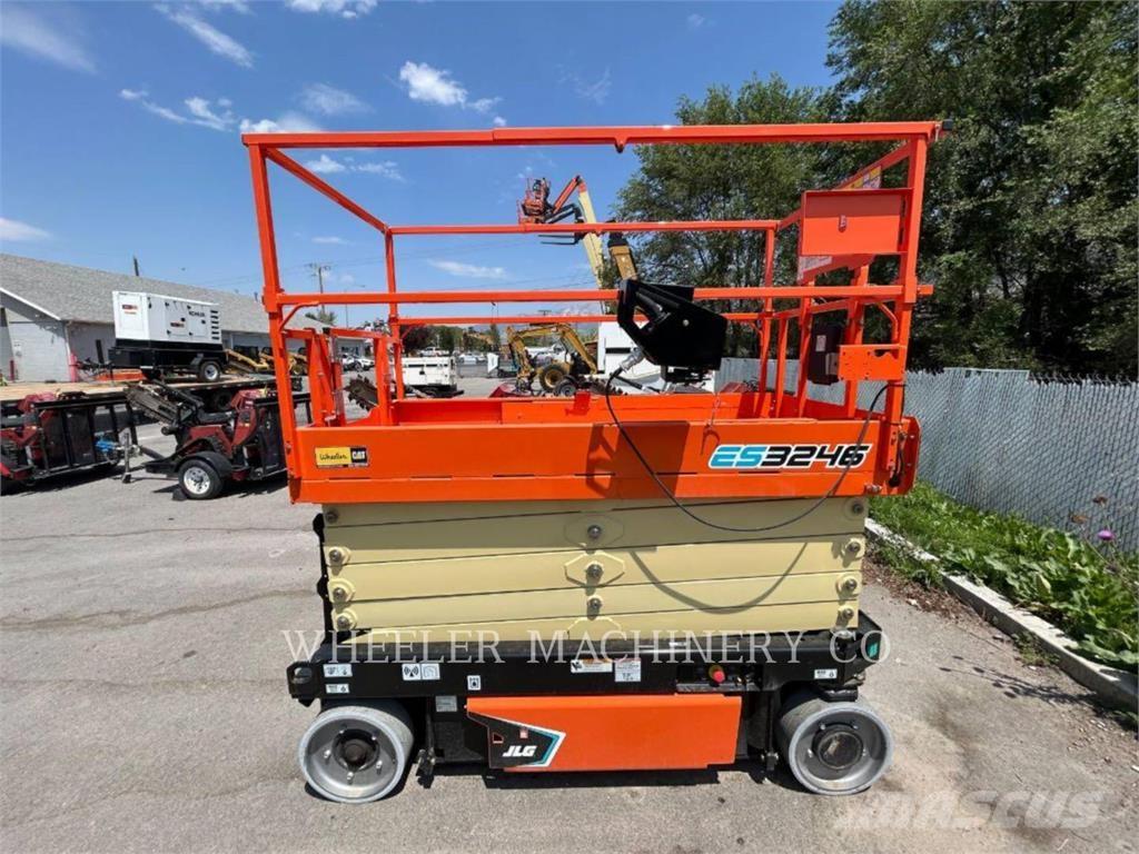 JLG ES3246 رافعات مقصية الشكل