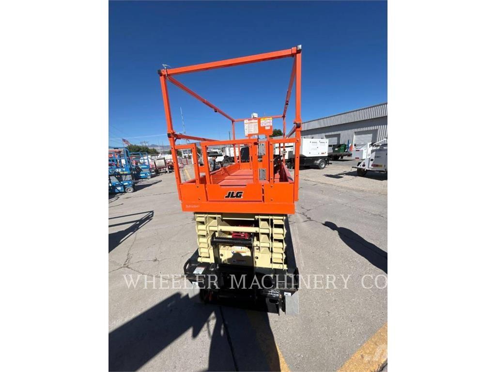 JLG ES3246 رافعات مقصية الشكل
