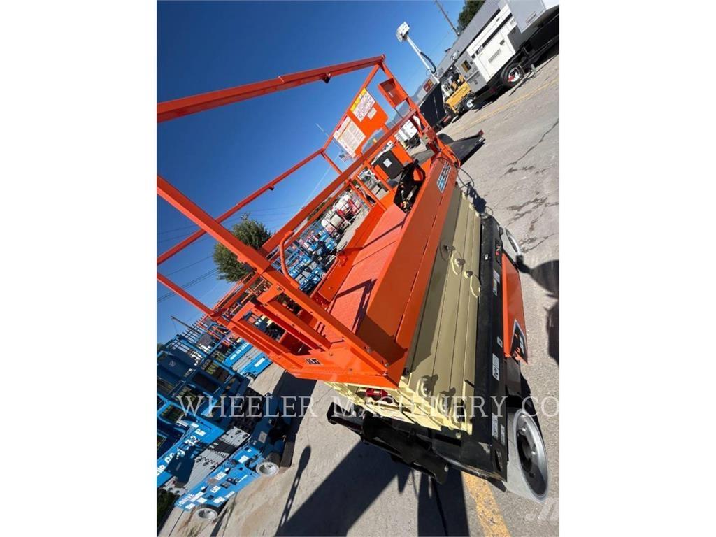 JLG ES3246 رافعات مقصية الشكل