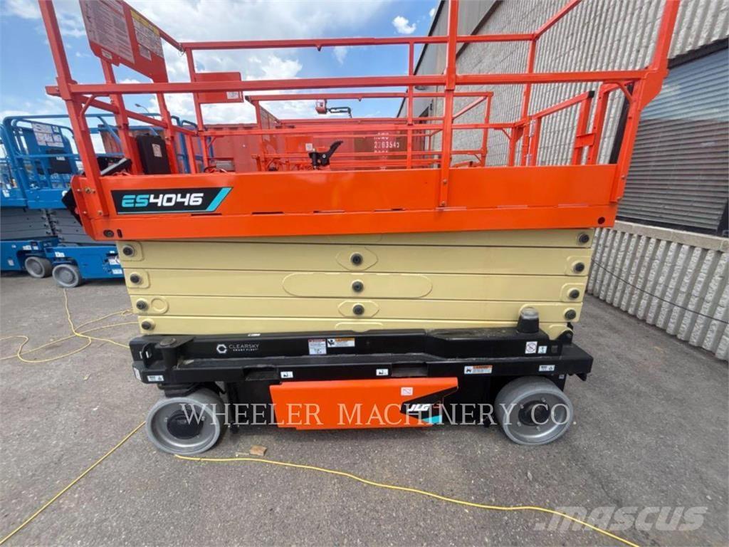 JLG ES4046 رافعات مقصية الشكل