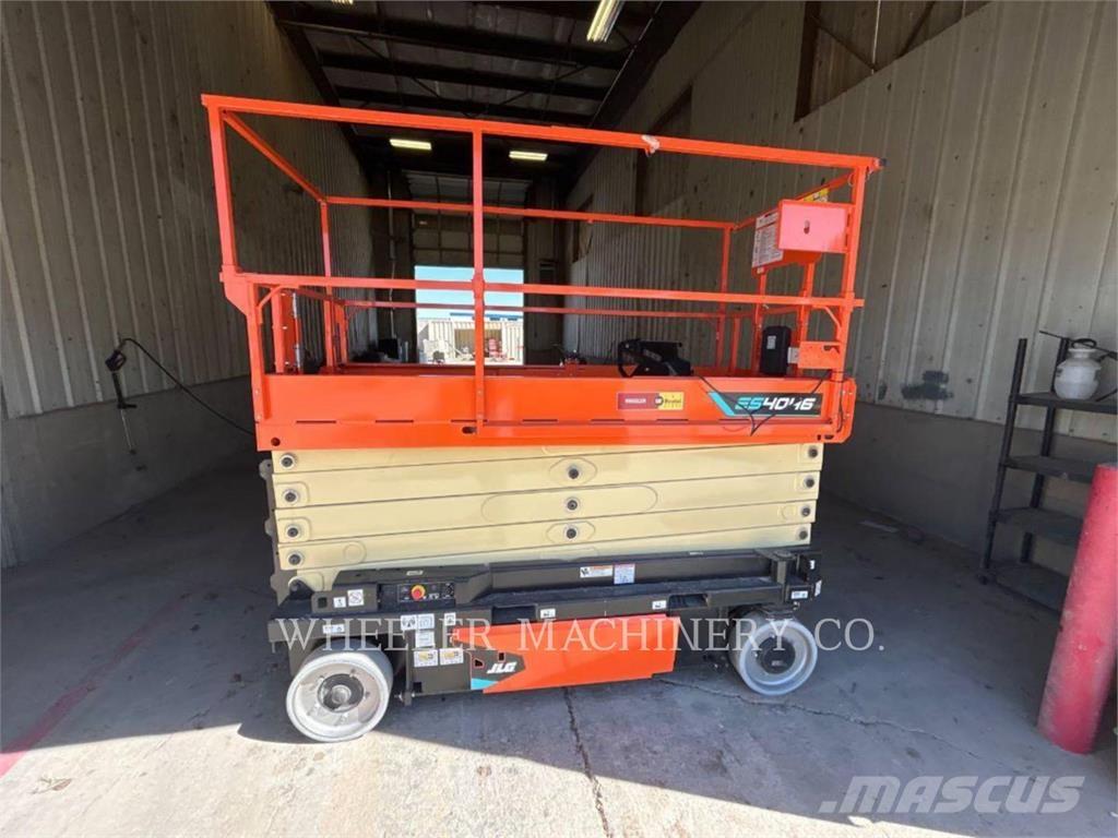 JLG ES4046 رافعات مقصية الشكل