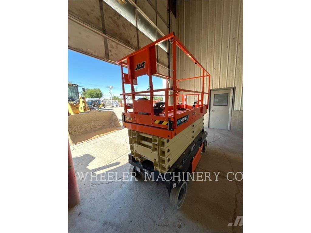 JLG ES4046 رافعات مقصية الشكل