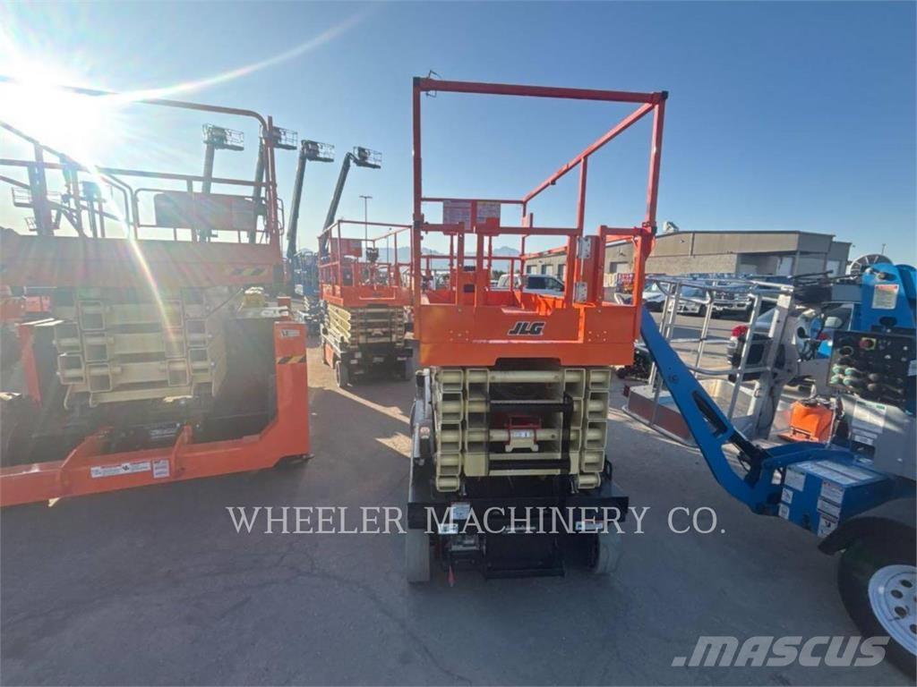 JLG ES4046 رافعات مقصية الشكل