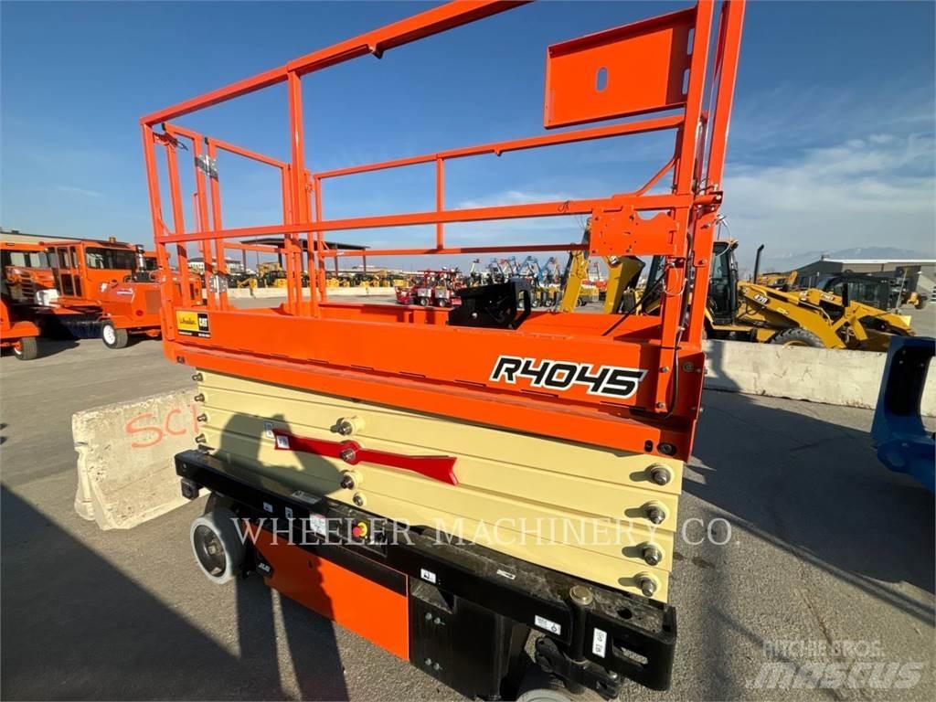 JLG R4045 رافعات مقصية الشكل