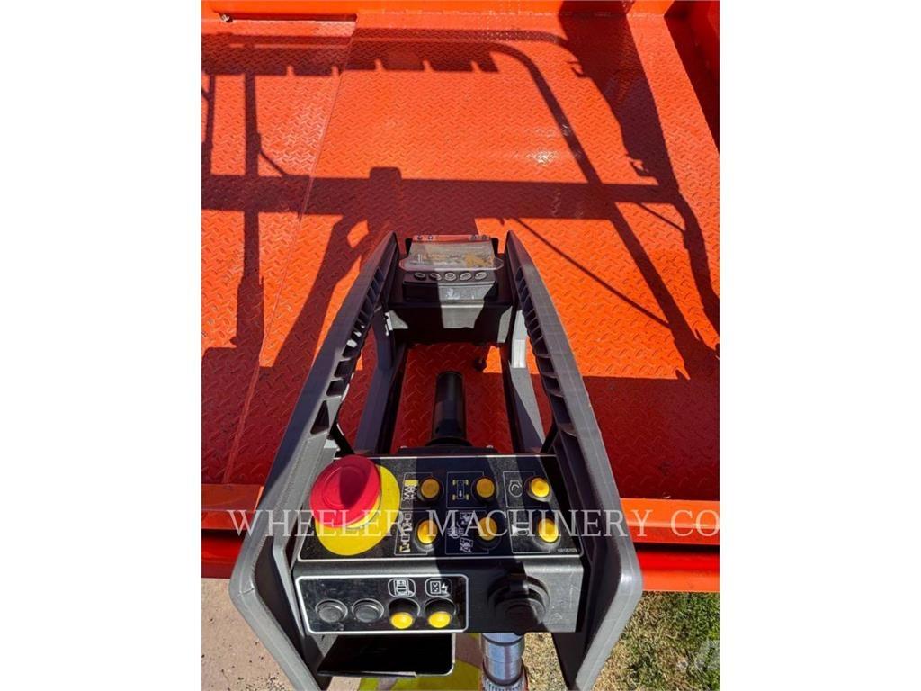 JLG RT3369 رافعات مقصية الشكل