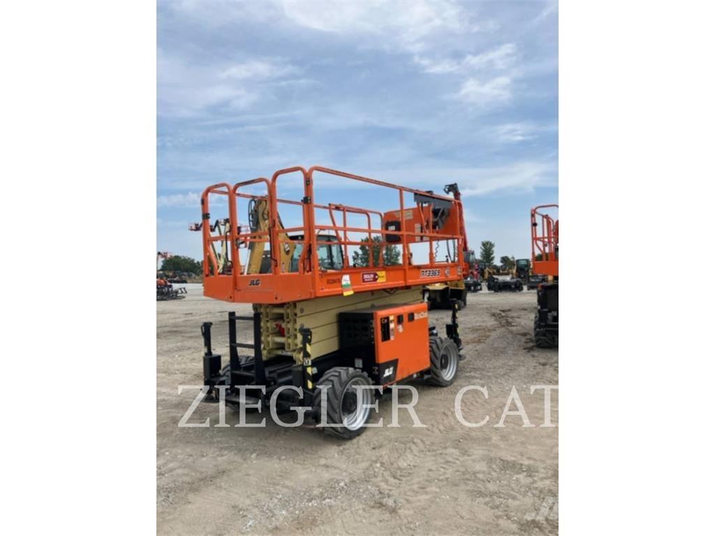 JLG RT3369 رافعات مقصية الشكل