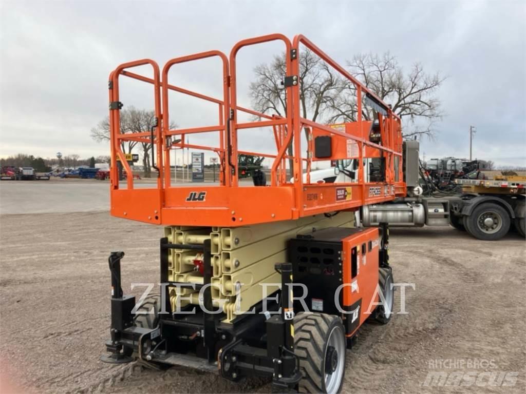 JLG RT4069 رافعات مقصية الشكل