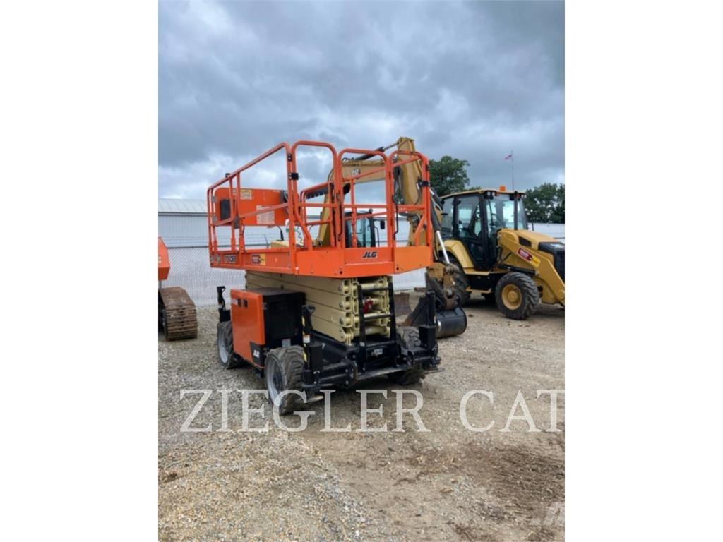 JLG RT4069 رافعات مقصية الشكل