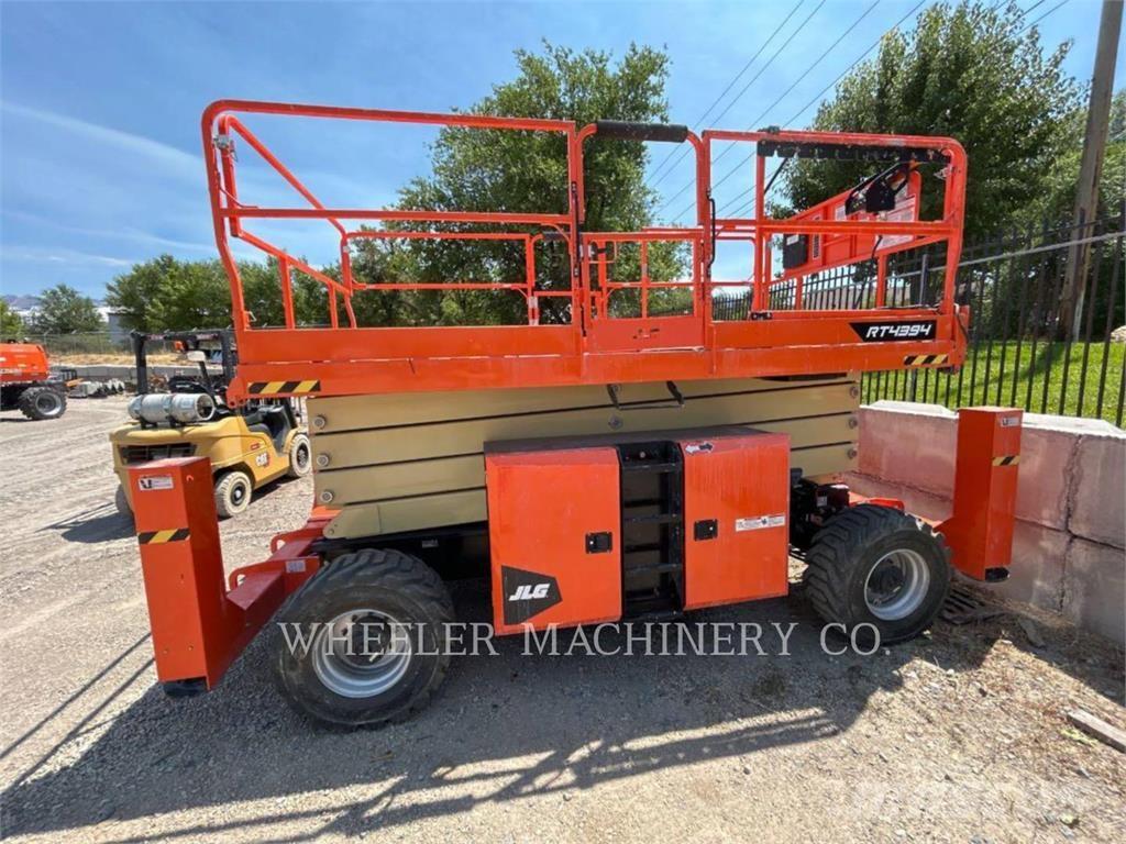 JLG RT4394 رافعات مقصية الشكل