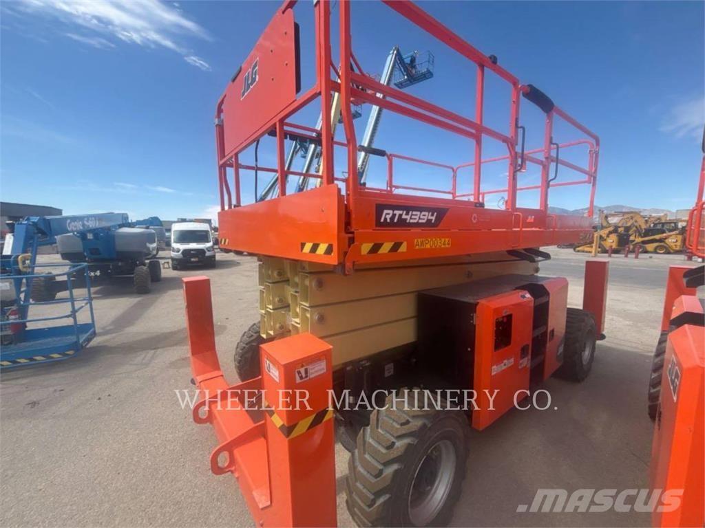 JLG RT4394 رافعات مقصية الشكل