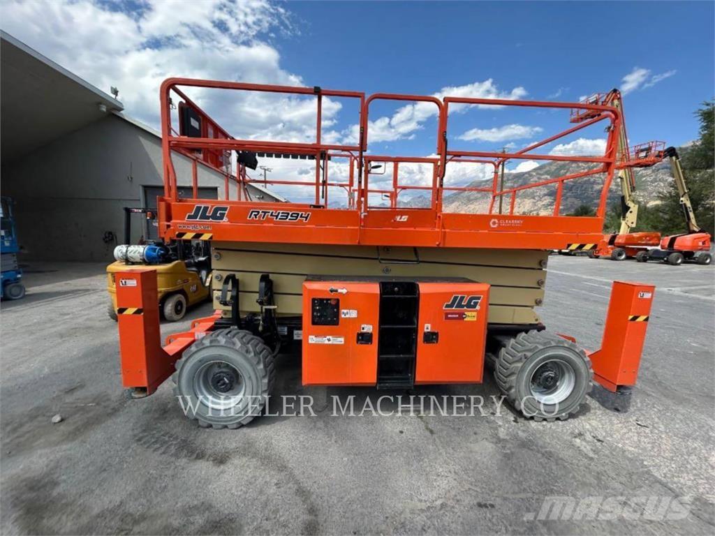 JLG RT4394 رافعات مقصية الشكل