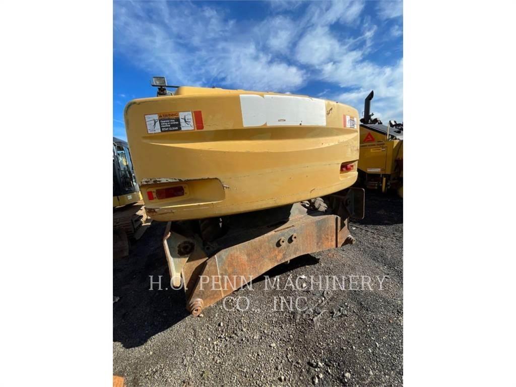 John Deere 180CW حفارات زحافة