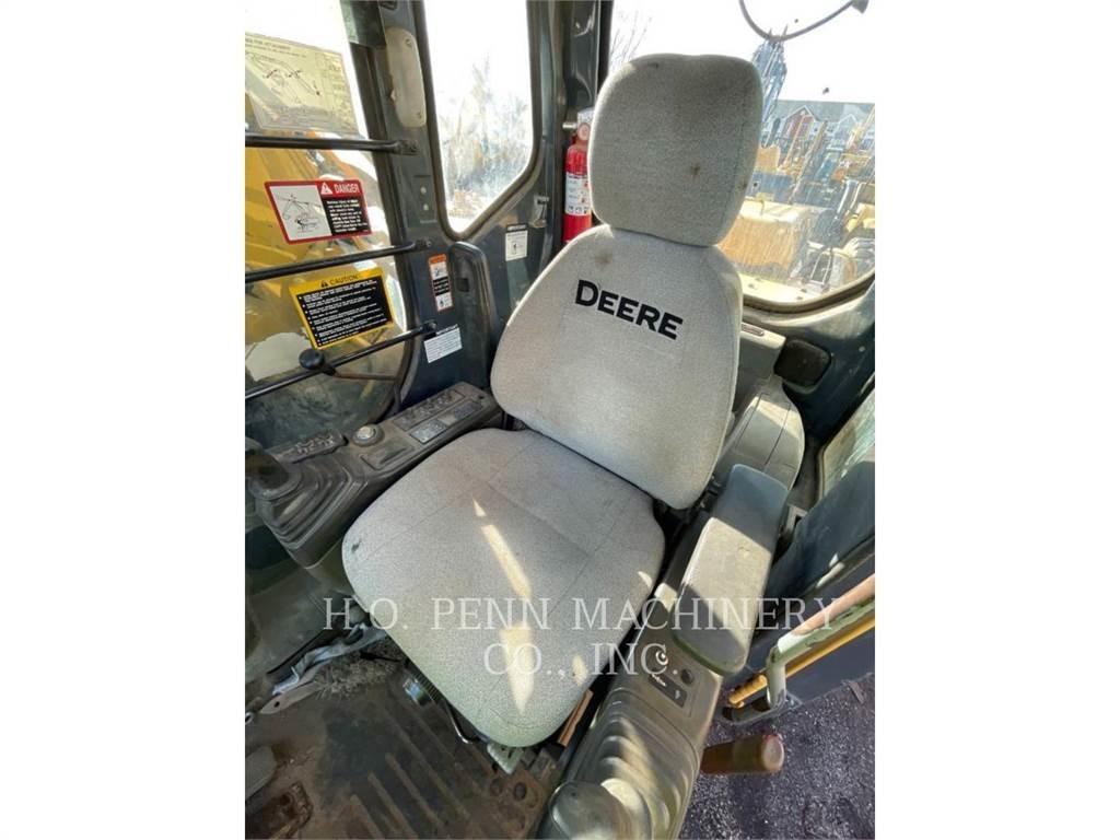 John Deere 180CW حفارات زحافة