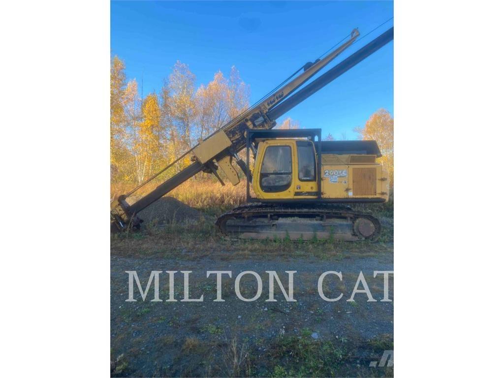 John Deere 200 LC أخرى