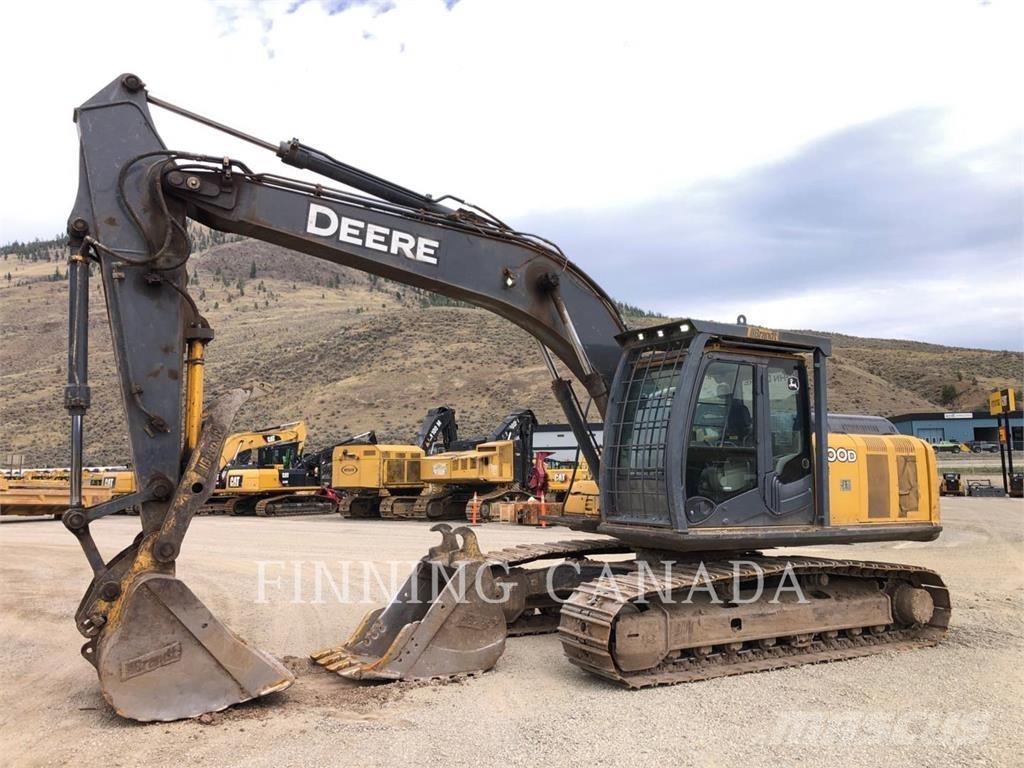 John Deere 200DLC حفارات زحافة