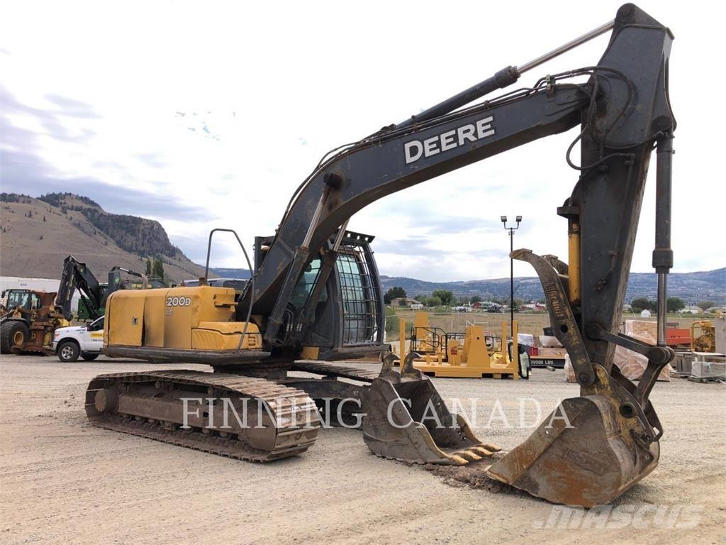 John Deere 200DLC حفارات زحافة