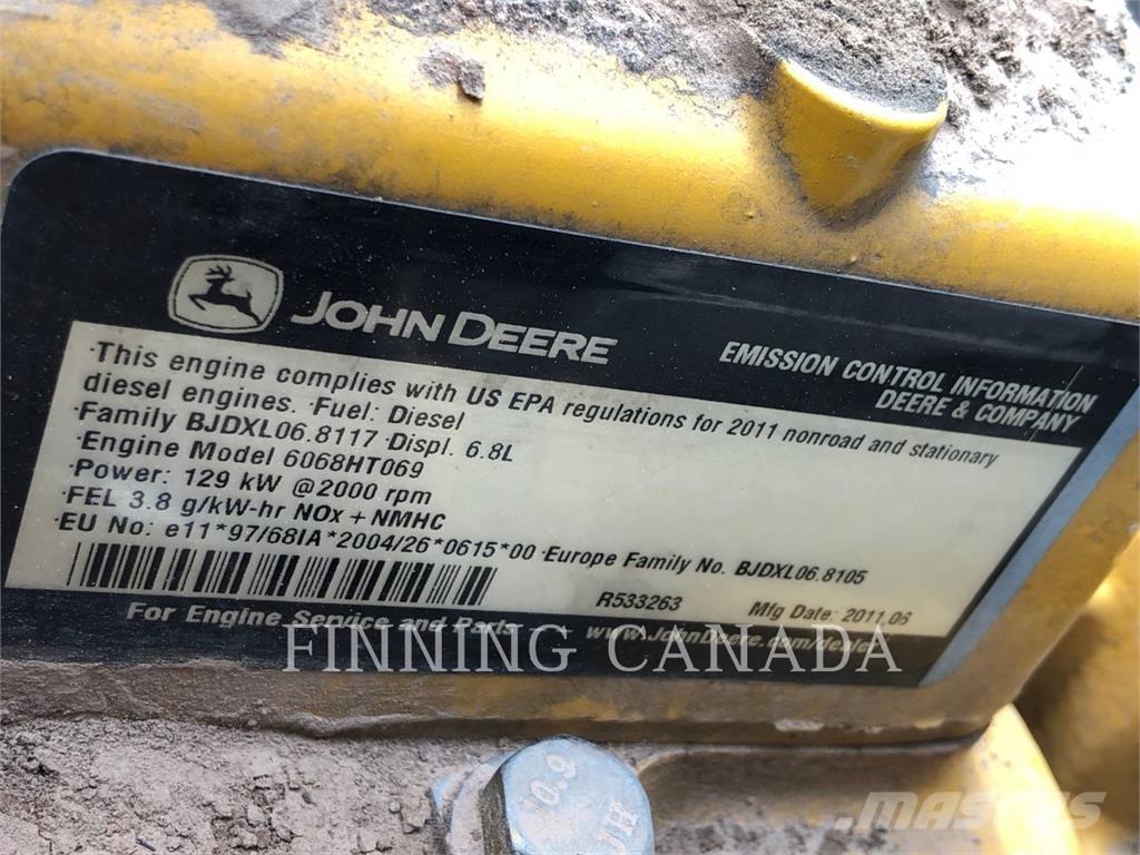 John Deere 200DLC حفارات زحافة