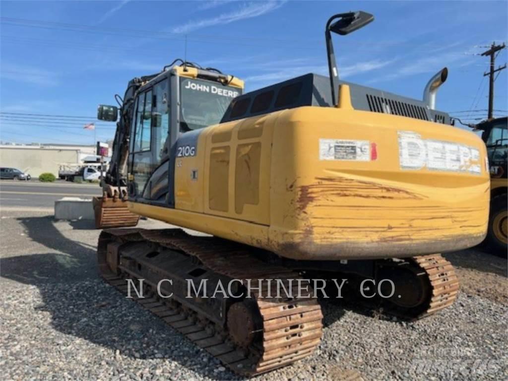 John Deere 210G حفارات زحافة