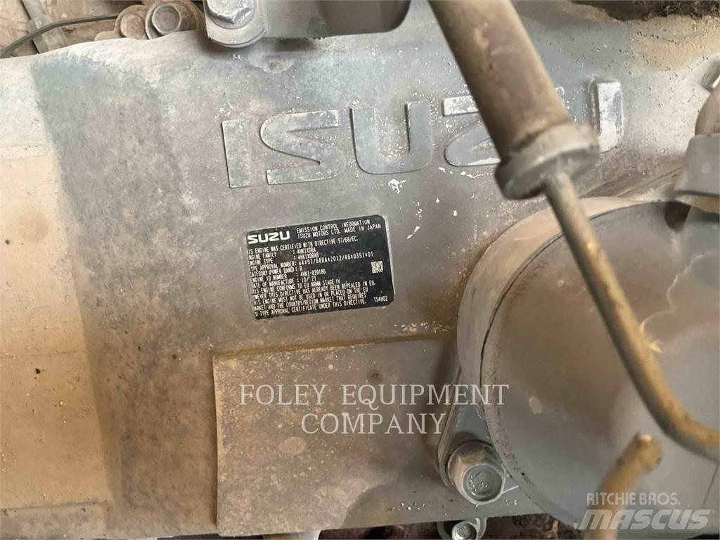John Deere 245G LC حفارات زحافة